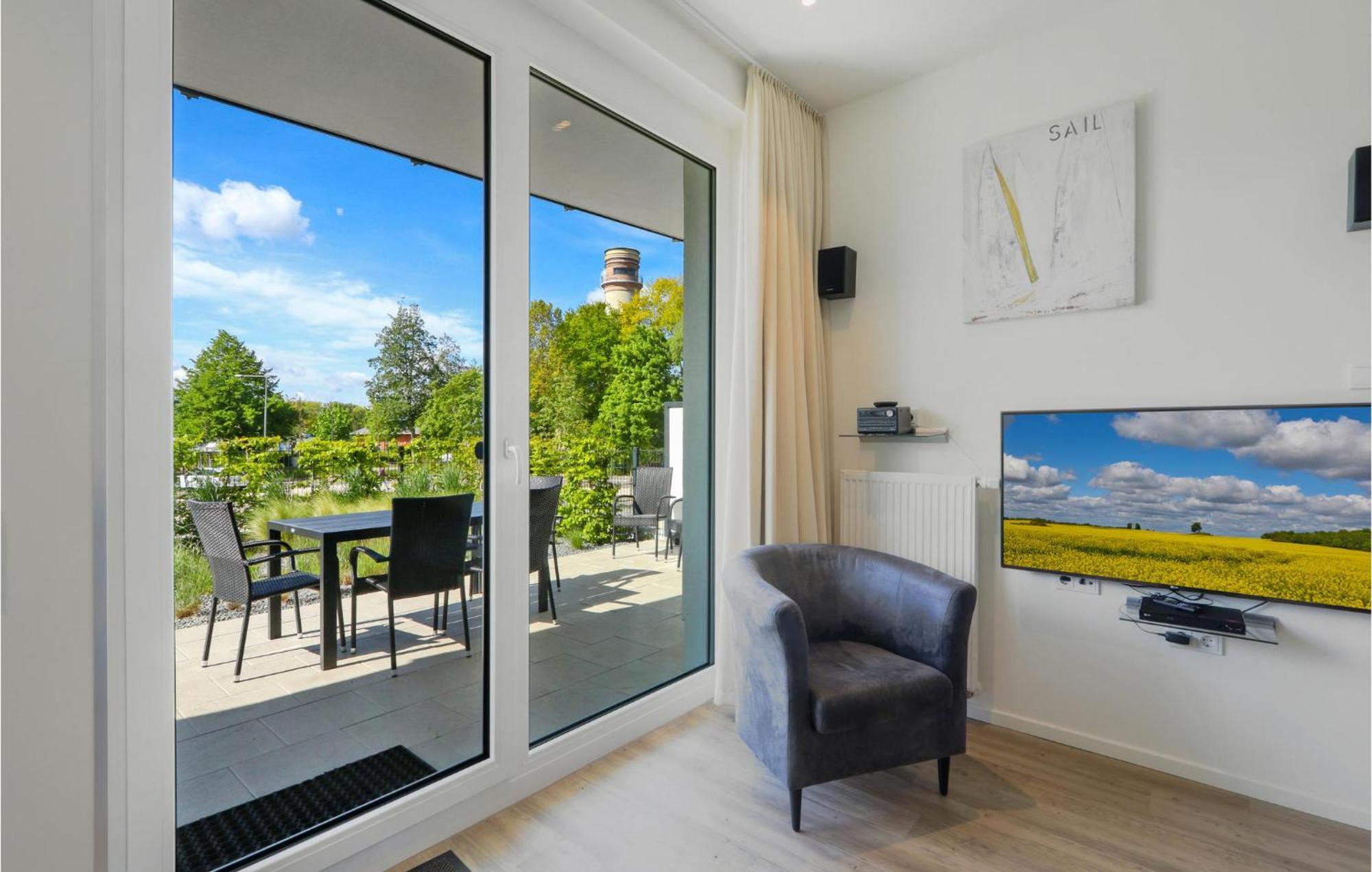 Cozy Apartment In Luebeck Travemuende With Sauna Esterno foto