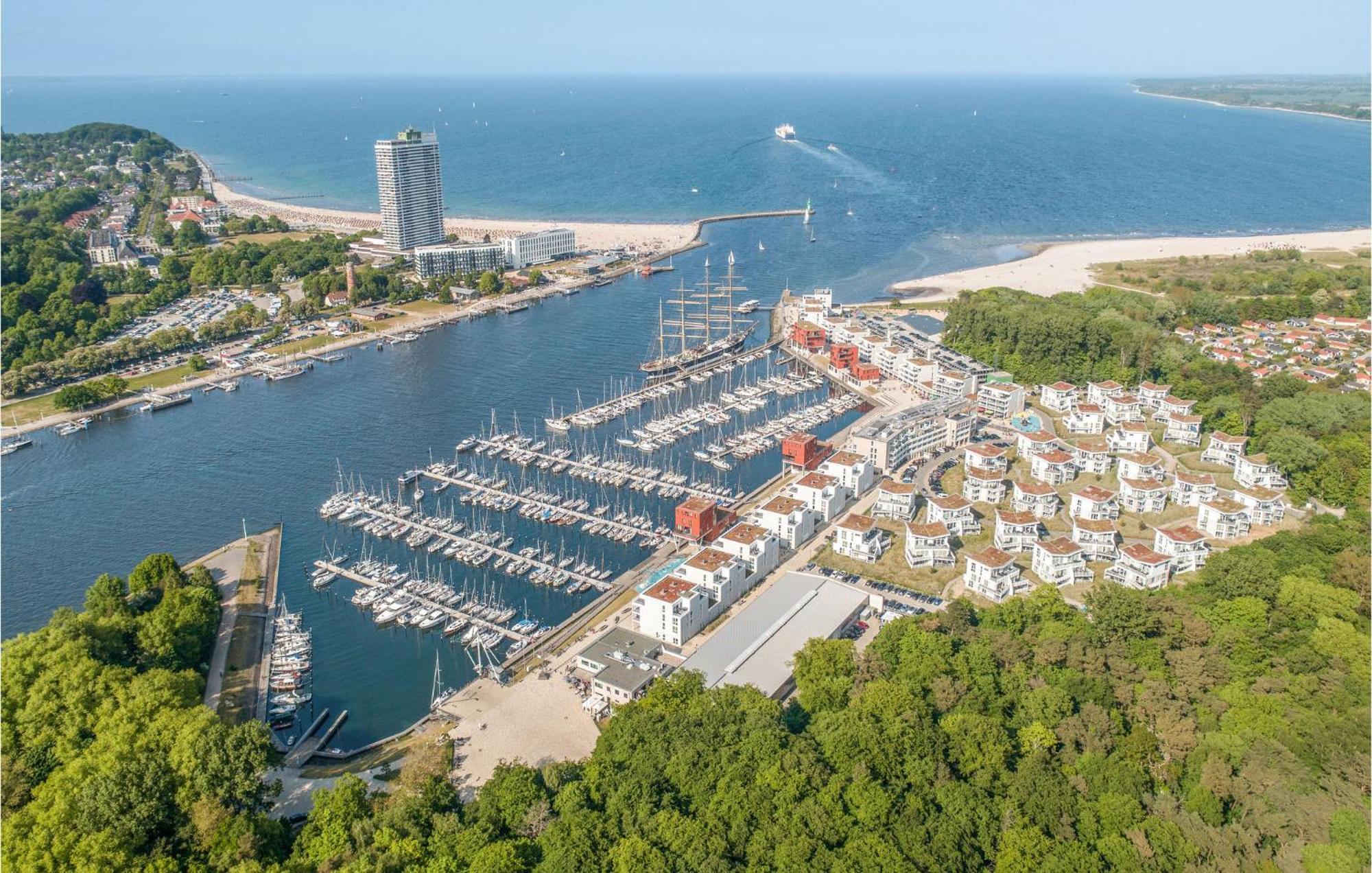 Cozy Apartment In Luebeck Travemuende With Sauna Esterno foto